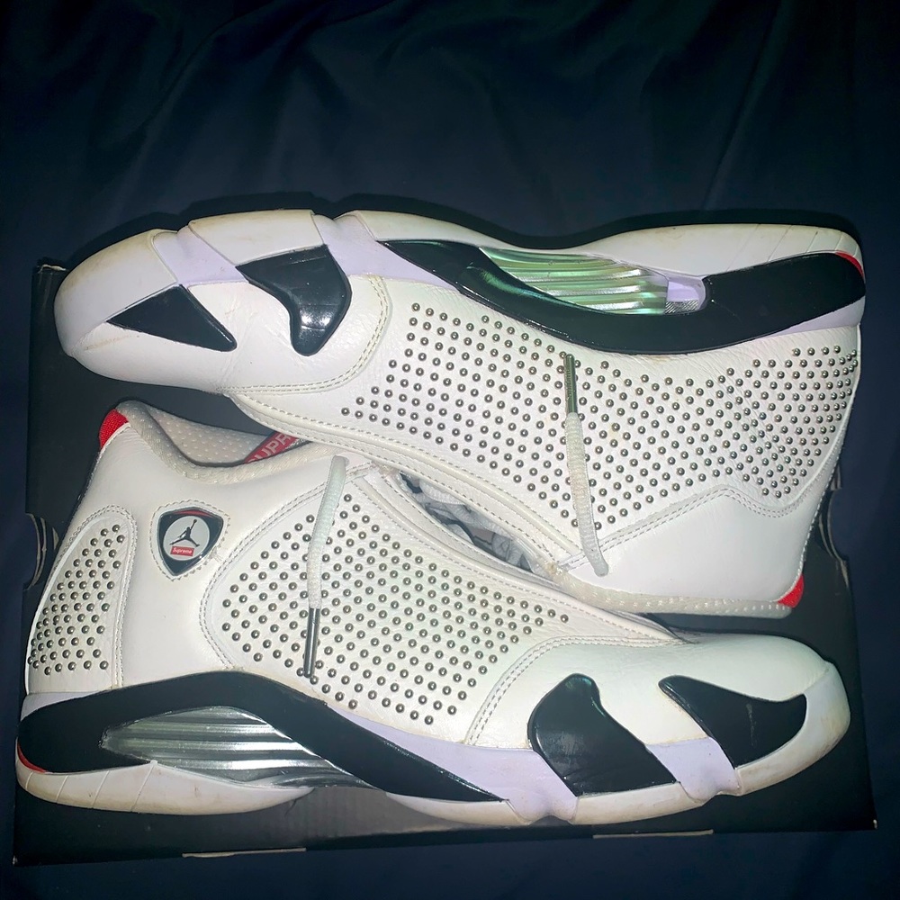 Supreme Jordan Retro 14